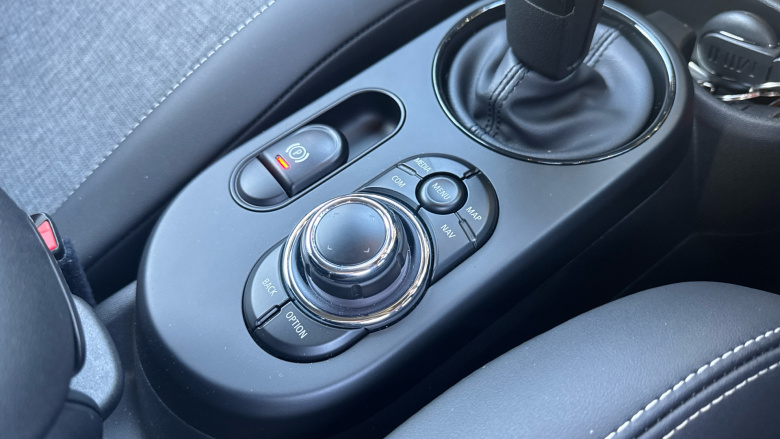 MINI Hatchback 135kW Cooper S Level 2 33kWh 3dr Auto Electric Hatchback